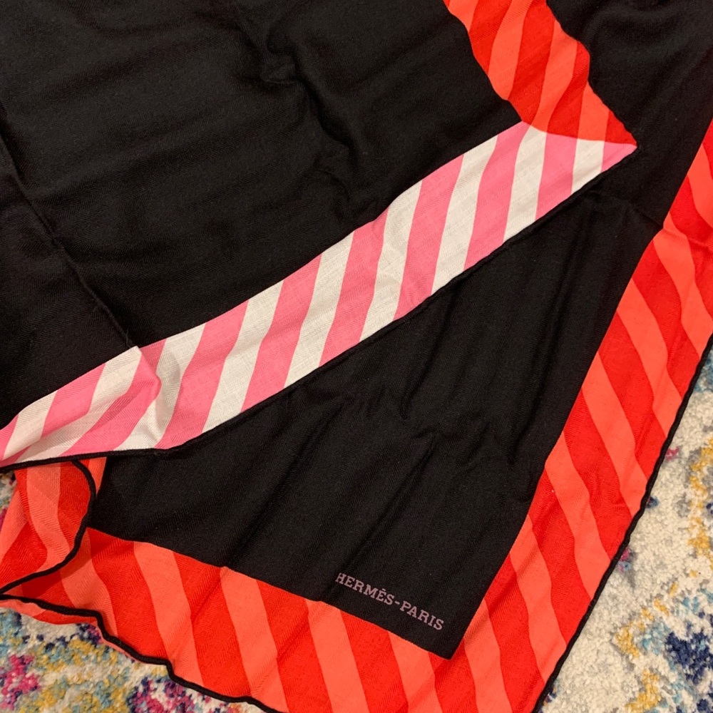 ♥️ Hermès cashmere/silk scarf 140cm nwt - Picture 2 of 4